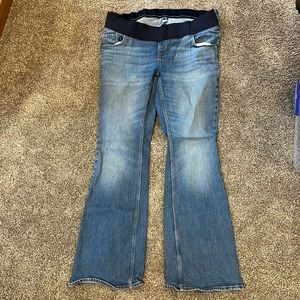 Old Navy Maternity Jean Medium Wash